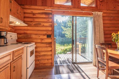 Cusheon Lake Resort in Ganges, Canada