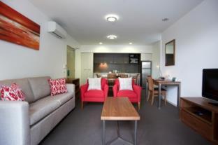 Quest Werribee, Werribee (photo 9)