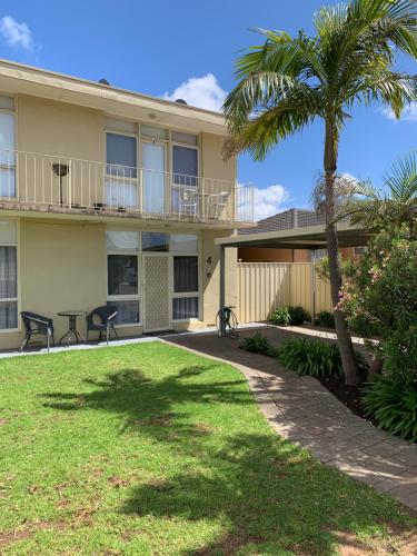 A szálláshely kívülről, Sunshine Four in Salisbury