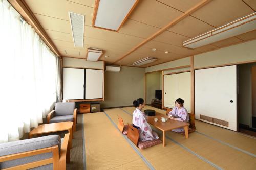 Japanese-Style Quadruple Room