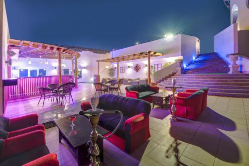 Cassells Al Barsha Hotel by IGH - image 6