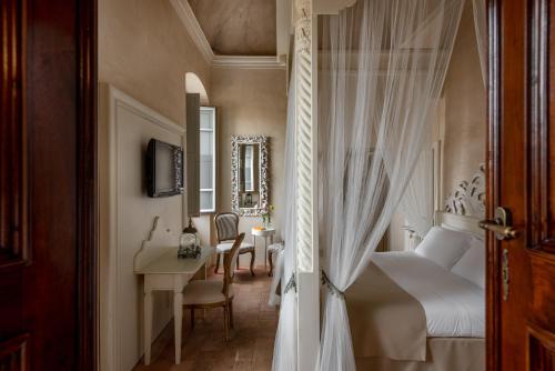 1 queen bed