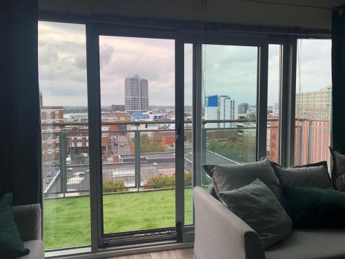 Paramount Views, Swindon (photo 3)