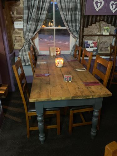 Seadmed, Crosskeys Inn Guest Rooms in Wye Valley in Goodrich