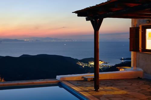 The Pool Garden House with a fantastic sea and sunset view