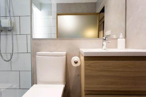 Kabia by Smiling Rentals - image 11