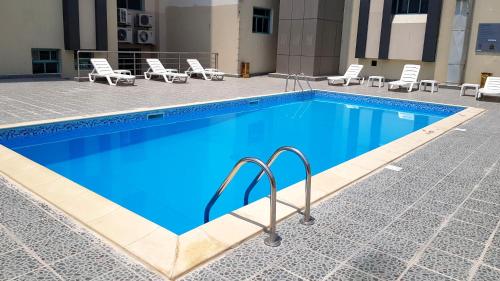 Swimming pool, Al Muntazah Plaza Hotel in Al Muntazah