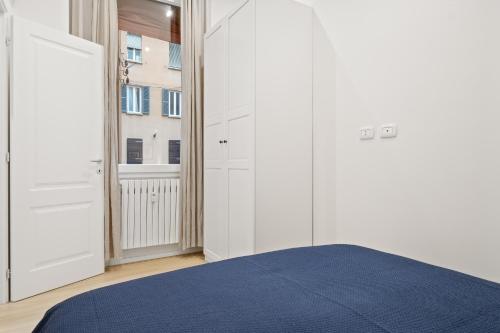 Piazza Maggiore White Apartment - main image