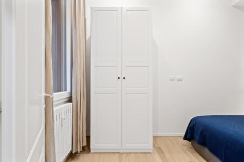 Piazza Maggiore White Apartment - image 6