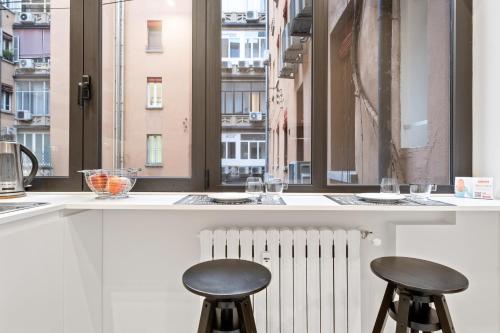 GuestHost - Piazza Maggiore White Apartment, Болонья (фото 9)