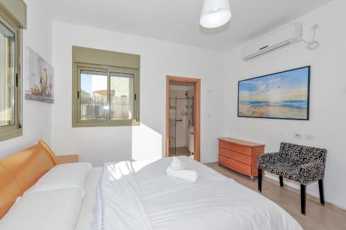 Family-Friendly Apartment in Zichron Yaakov