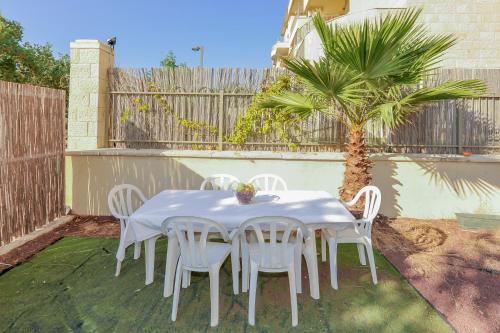 Family-Friendly Apartment in Zichron Yaakov