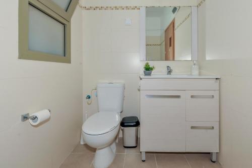 Family-Friendly Apartment in Zichron Yaakov