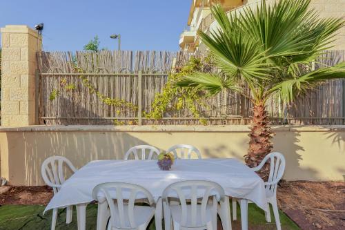 Family-Friendly Apartment in Zichron Yaakov