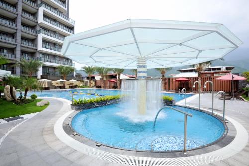 Hot tub, Cheng Wan Grand Hotel near Geographic Center Stela of Taiwan