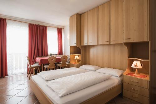 Apparthotel Sellaronda in Livinallongo