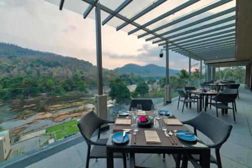 Iekārtas, Niraamaya Retreats Samroha, Athirappilly in Athirapally