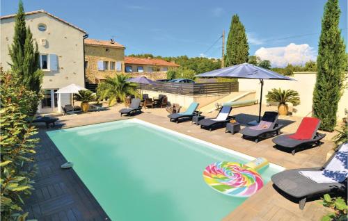 Beautiful Home In Pont Saint Esprit With 4 Bedrooms, Wifi And Private Swimming Pool - Location saisonnière - Pont-Saint-Esprit