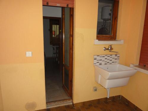 3 bedrooms, 5 beds