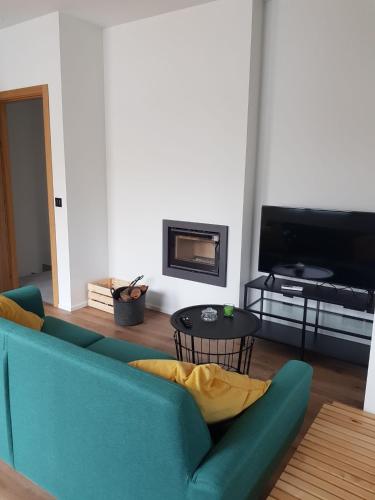  Párpados, casa con jacuzzi para dos in Mélida