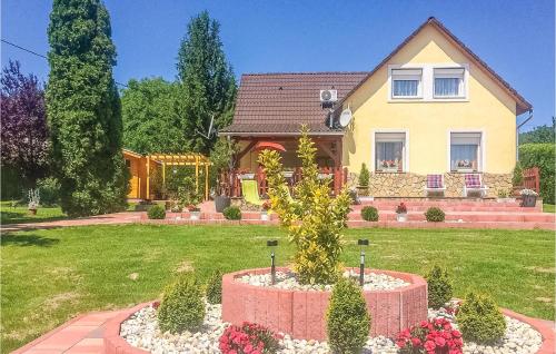  Holiday home Nyár U.-Balatongyörök in 8313 Becehegy