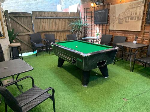 The Kings Head Hotel - image 12