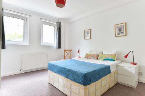 Regents Canal Apartments 4