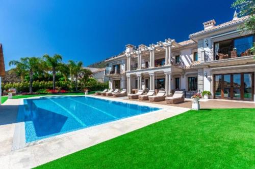 TOP QUALITY VILLA SIERRA BLANCA THE MOST DISIRABLE AREA ON THE GOLDEN MILE MARBELLA gîte à louer Istán