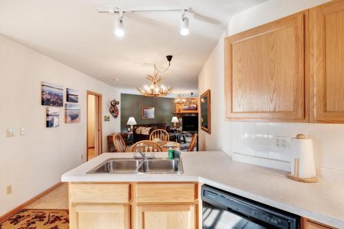 Edgewater Escape - image 5
