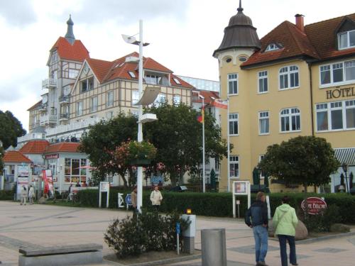 SEESTERN - image 3
