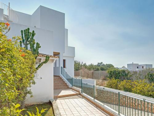 Montevela - image 9