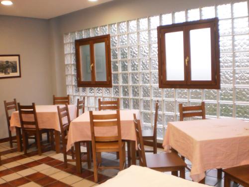 Restoran, Hostal Patron in Castanares De Rioja