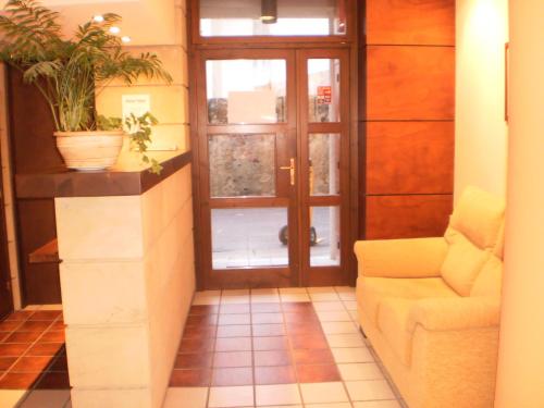 Fuajee, Hostal Patron in Castanares De Rioja