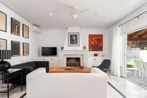 Villa Con Encanto Cerca De La Playa in Cabo Roche