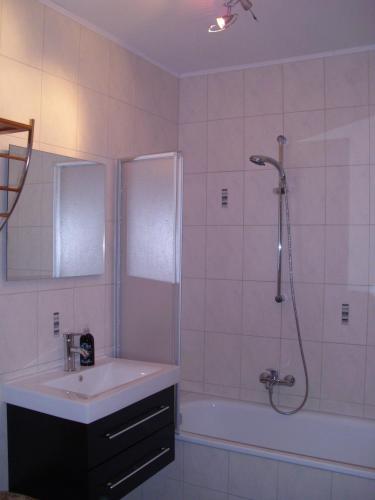 Ferienwohnung Am Dorfplatz - image 5
