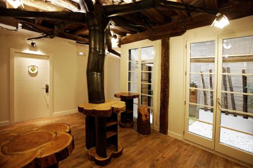 Basque Boutique - image 12