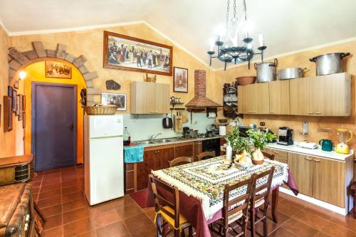  Villa Su Cubile, Pension in Teulada bei Campionna