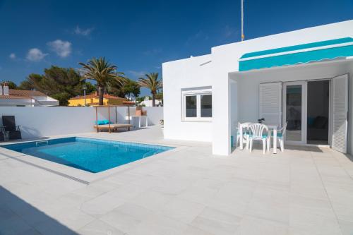  Villa Izarenar, Pension in Cala Blanca