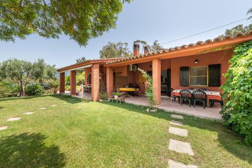  Villa Trudu, Pension in Solanas