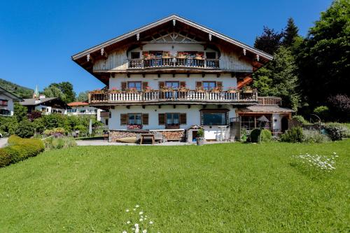 Ferienwohnung Landhaus Staudacher - Apartment - Tegernsee