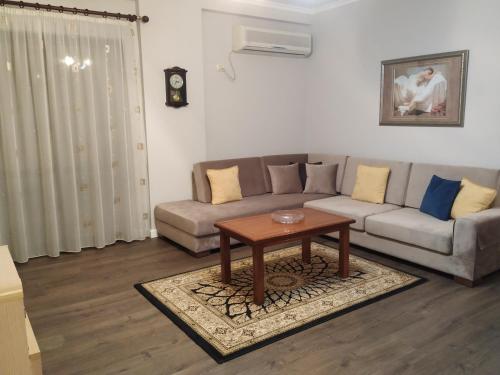 

Eda's Apartment
