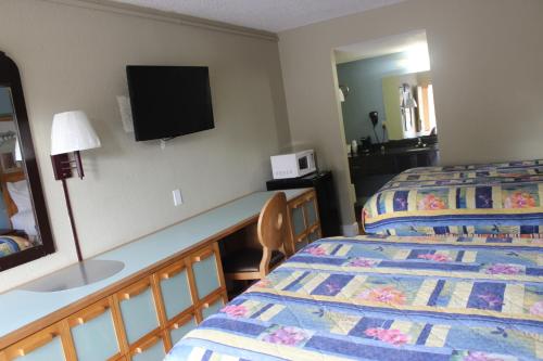 Tampa Inn Near Busch Gardens in Tampa, USA