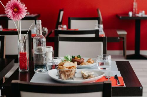 Best Western Hôtel des Thermes - Balaruc les Bains Sète - image 3