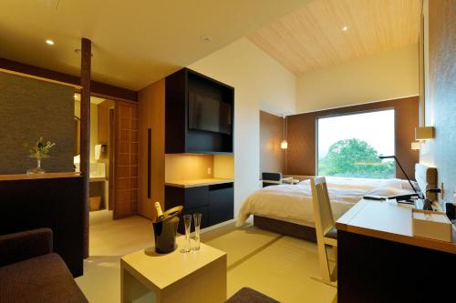 room detail thumbnail 0