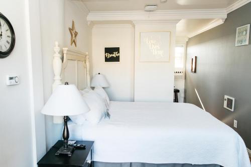 Seaside Laguna Inn & Suites in Laguna Beach, USA