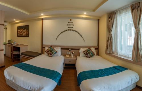 Double or twin room, spa bathtub