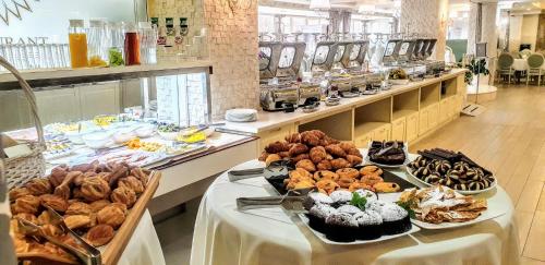 Ételek és italok, Bristol Central Park Hotel in Centru