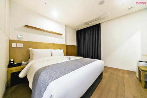 Hotel Noblestay Room Type - Standard Double Room