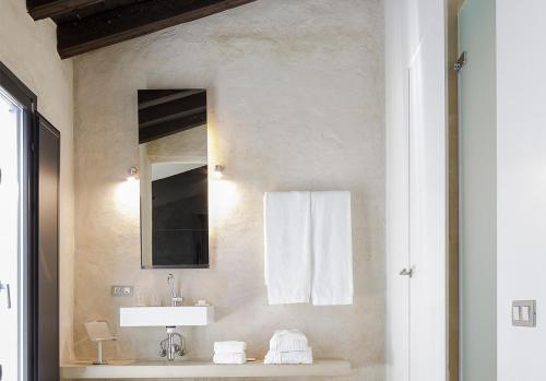 EME Catedral Hotel - image 2