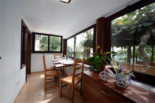 2 Apartments in Old Stone House near Opatija